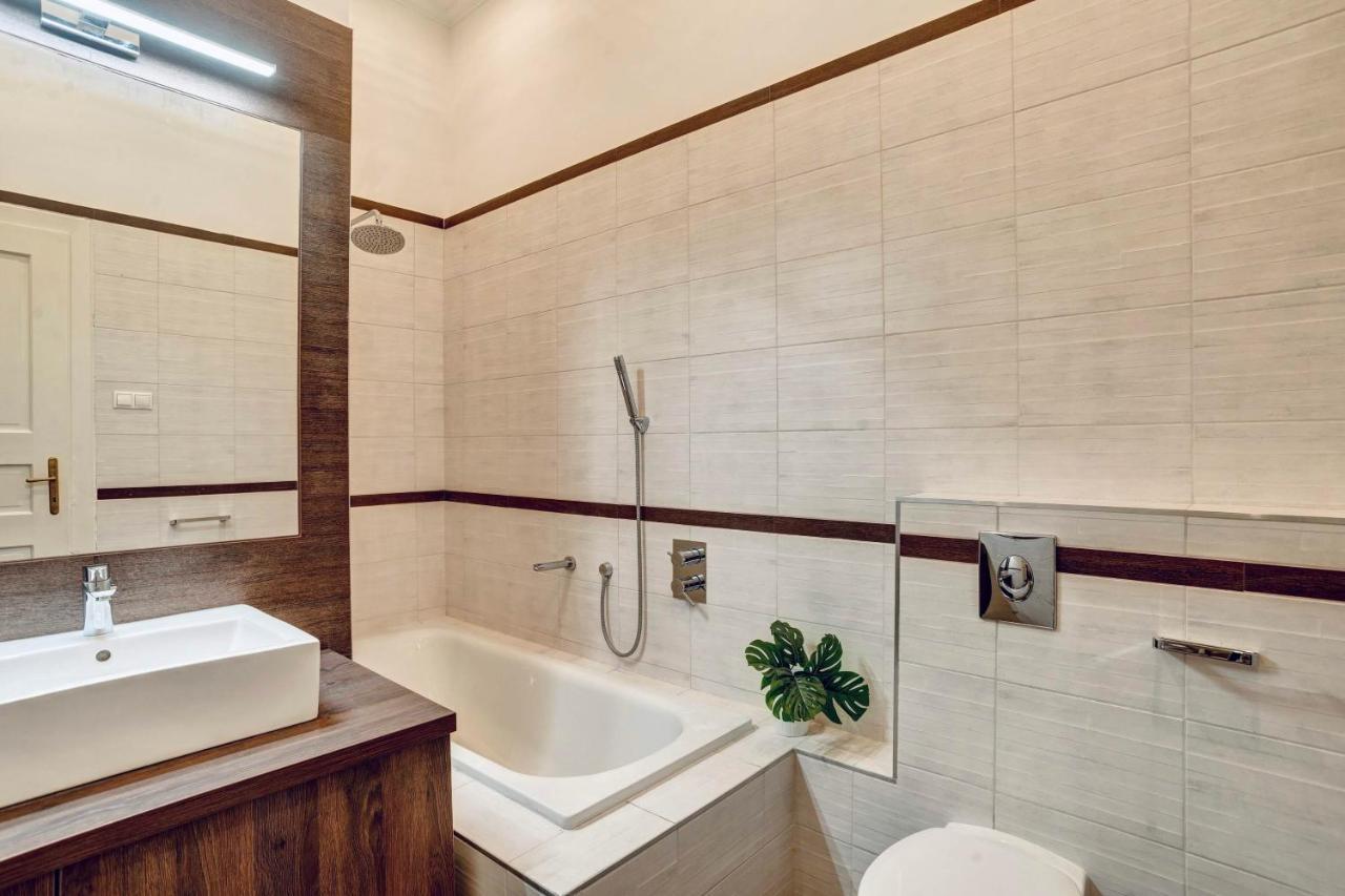 Inn The Downtown Budapest Extérieur photo